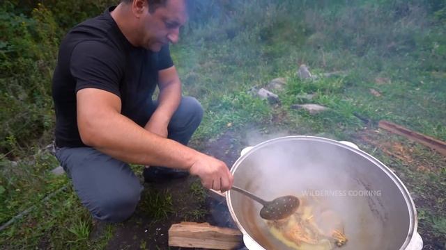 TRADITIONAL AZERBAIJANI DISH CHIGIRTMA | SHAKSHUKA WITH DELICIOUS CHICKEN BY WILDERNESS COOKING? смотреть онлайн