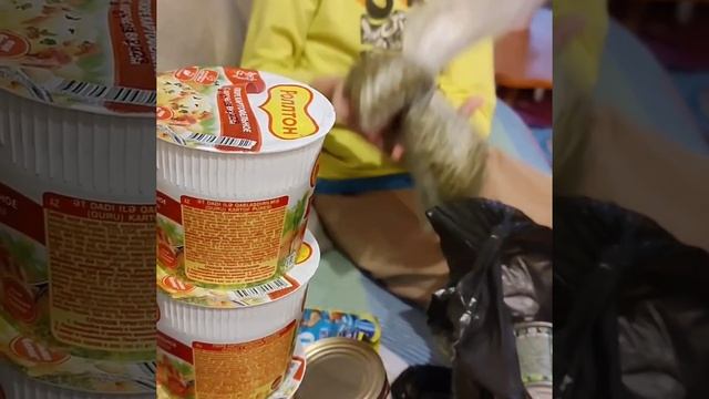 Конфеты в упаковках ,карантинные запасы!Леша провел ревизию! ?❤️????? смотреть онлайн