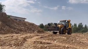 Shanmon 388H Backhoe Loader Operating Video