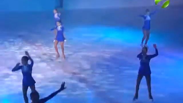 Ледовый дворец в Салехарде отметил юбилей смотреть онлайн