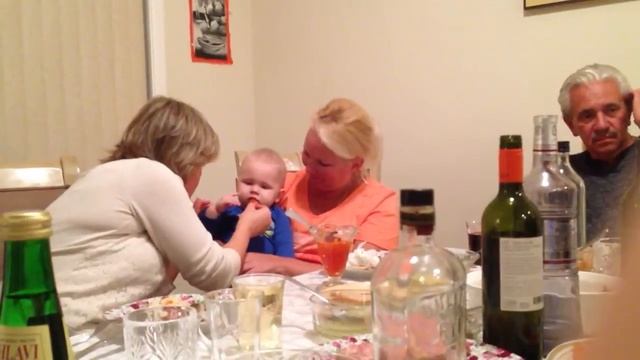 Алешка ест красную икру смотреть онлайн