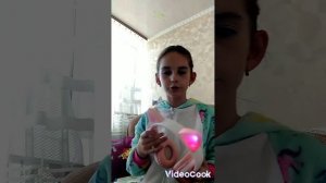 распаковываю наушники с ушками