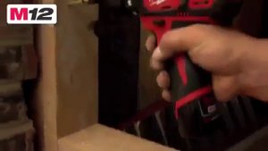 Аккумуляторная субкомпактная дрель-шуруповерт M12 BDD Milwaukee (Милуоки)