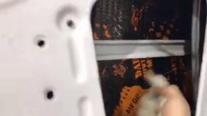 Как дешево установить шумоизоляцию на автомобиль? Можно своими руками, можно обратиться в автосерви