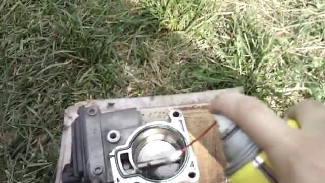 Промывка дроссельной заслонки Focus 2.MP4 смотреть онлайн