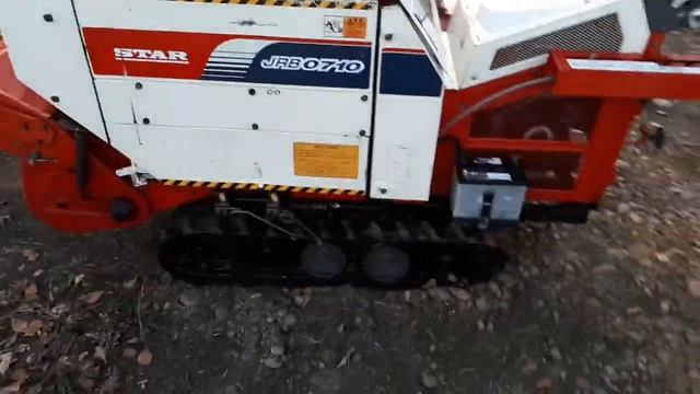 Японский самоходный пресс-подборщик STAR JRB0710 смотреть онлайн