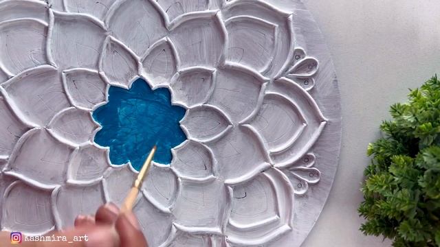 Lippan Art | Step by Step Tutorial for beginners | Mirror Art | Kashmira Art смотреть онлайн