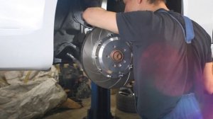 Установка тормозной системы Brembo на Audi A5