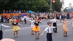Дети танцуют - день города Колпино 2015