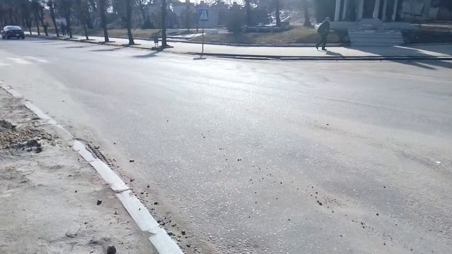 Острог , Рівненська обл , центр міста смотреть онлайн