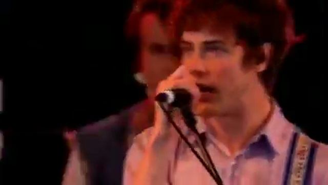 MGMT - Destrokk (Live @ Radio 1s Big Weekend 2010)