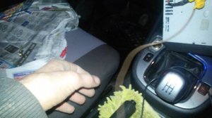 Камера заднего вида. Простейший способ подключения.