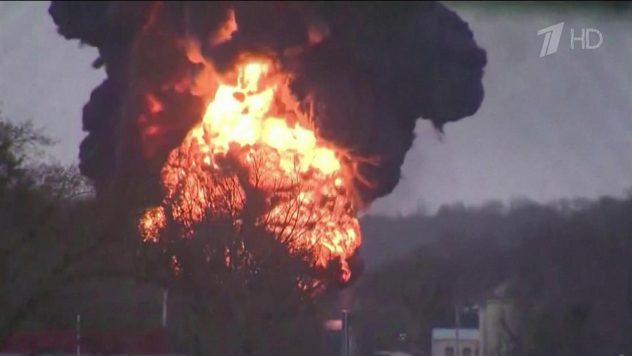 В американской Луизиане горит нефтеперерабатывающий завод