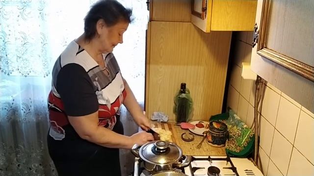КАК ПРИГОТОВИТЬ ВКУСНЫЙ ГРИБНОЙ СУП В ОДНОЙ КАСТРЮЛЬКЕ. смотреть онлайн