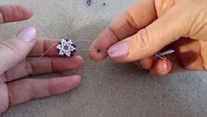 Beaded earrings. DIY. Сережки Снежинки из бисера. МК