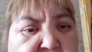 Бабка из мема которая орёт НЕ ГОВОРИ ТАК