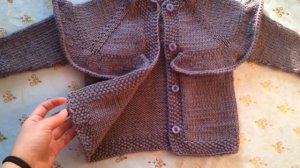 Детский кардиган спицами. Реглан сверху. Образец и готовая работа. Болтовня!