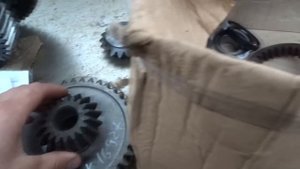 трактор Т 25\/проблемы с дифференциалом\/привёз запчасти\/разбор бортовой