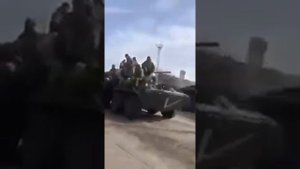 вот как простой народ Украины встречает Российсих солдат.
