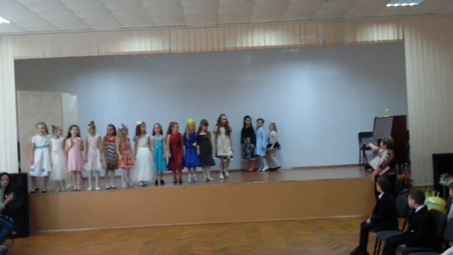 Праздник семьи (8 Марта) 1А класса 161 Лицея "Импульс" г. Харьков смотреть онлайн