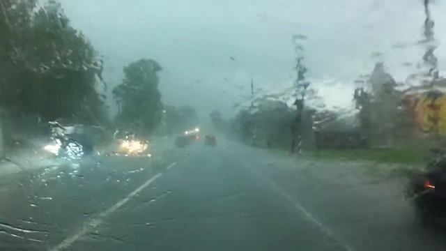 Едем через грозу. Город Клин смотреть онлайн