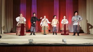 ансамбль ЦВЕТЕНЬ - Уж вы, голуби / Конь боевой с походным вьюком/ Земляничка-ягодка