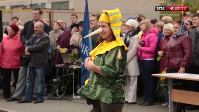 U74.RU Миасс: В школах города начался новый учебный год смотреть онлайн