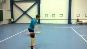 Теннис. Тренировка со стенкой.