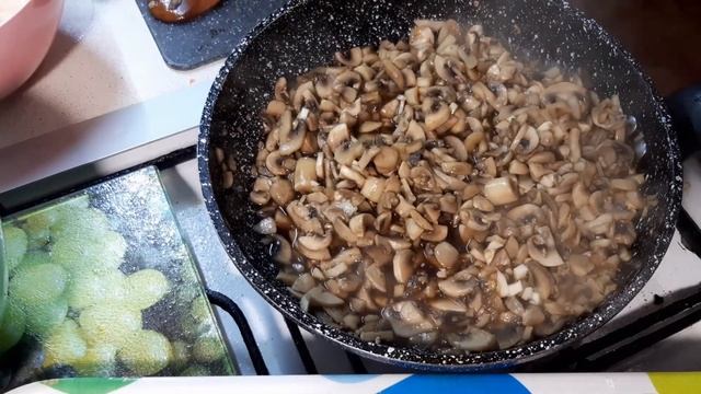 Голубцы постные с грибами!  Очень вкусно и сытно ! Отличное блюдо в пост !