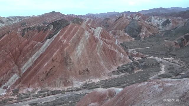 Национальные Парки Китая Часть 1 Геопарк Чжанъе Данься Радужные горы смотреть онлайн