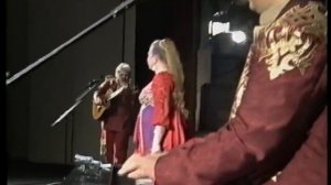 За околицей Людмила Николаева