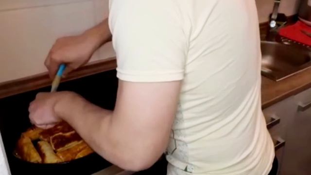 Сосиски в хлебе/Завтрак от мужа????? смотреть онлайн