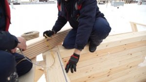 Как правильно собрать дом из профилированного бруса. Сборка углов в брусовом доме. Построй Себе Дом