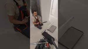 укладка кварцвинила на подложку.