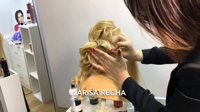 Низкий пучок от Ларисы Реча смотреть онлайн