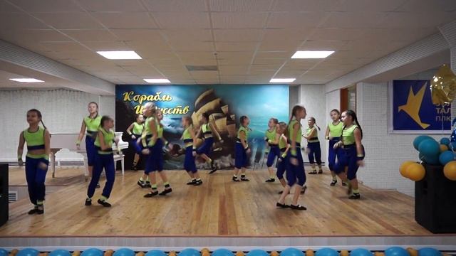 "Танцы на кончиках пальцев" ДШИ г. Новотроицк руководитель Кучкина А.М. смотреть онлайн