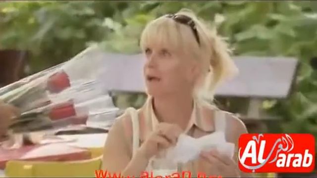 Маленький ловелас соблазняет взрослых дам))