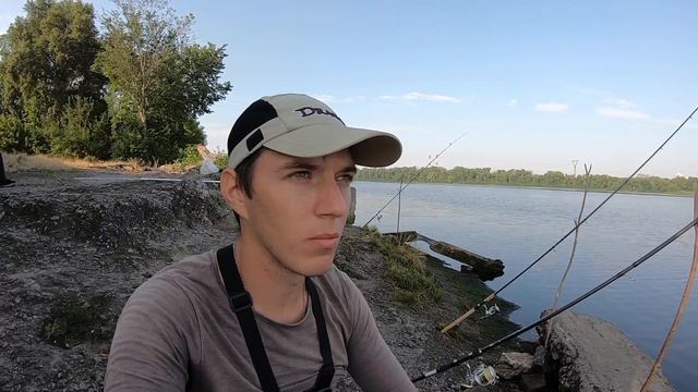 Фидерная рыбалка / Ловля крупного леща и подлеща в Киеве смотреть онлайн