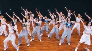 [Mirrored] 뉴진스(NewJeans)-Super Shy(슈퍼샤이) 안무영상 안무 거울모드(Dance Practice Mirrored)