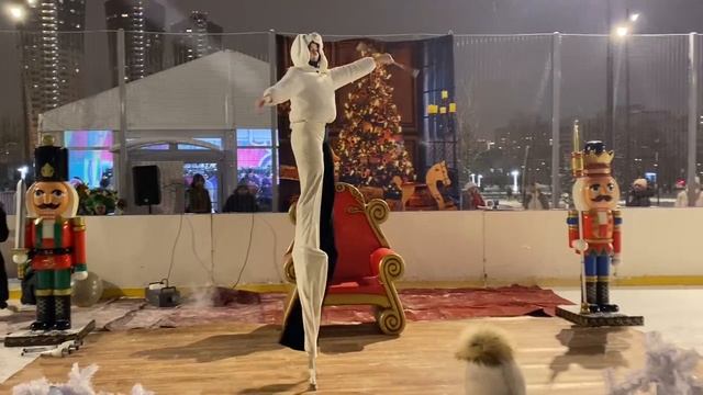 Увертюра. Жонглирование на ходулях. МС Щелкунчик. Каток. Ходынское поле.