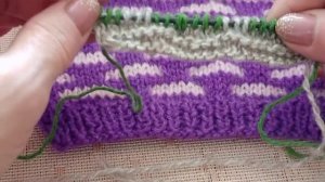 Ленивый жаккард спицами.