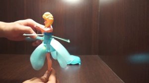 00455 inmagig.ru Летающая Эльза из мультика « Холодное сердце»