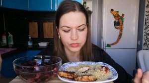 МУКБАНГ КАК МАЛО НАМ ДЛЯ СЧАСТЬЯ НАДО?/НА ОБЕД, ВЧЕРАШНИЙ УЖИН ???