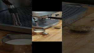 Bork CM EEN 9730 SI, приготовление эспрессо и капучино