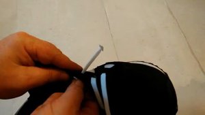 Силиконовые стяжки вместо шнурков.