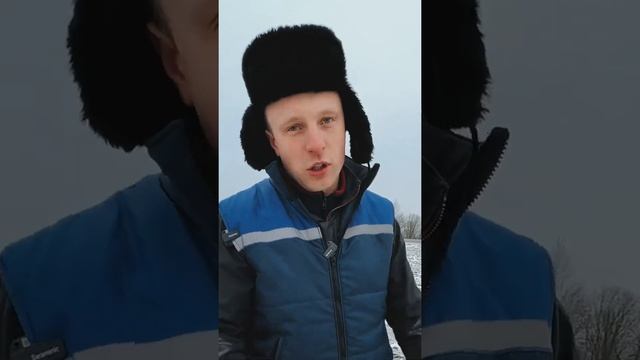 Как пробурить скважину ЗИМОЙ, когда нет ЭКСКАВАТОРА? В поисках легких денег! Бурение зимой #shorts