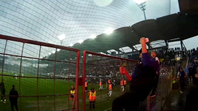 ÚJPEST - Ferencváros Budapest derby 2018-03-31 video by Kris Mitjans смотреть онлайн