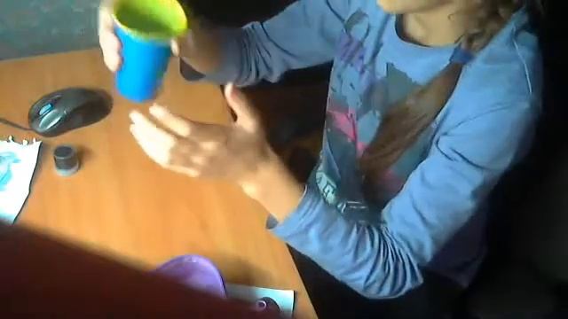 КАК НАУЧИТЬСЯ ИГРАТЬ НА СТАКАНЧИКАХ смотреть онлайн