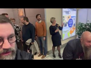 Получение Благодатного огня. В аэропорту Внуково - Предс. Фонда Архангела Михаила Павел Гончаров