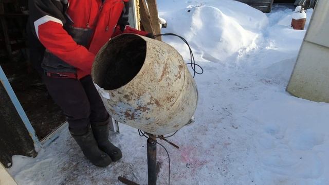 Шаровая мельница из бетономешалки